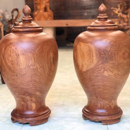 Cặp bình gỗ Hương...